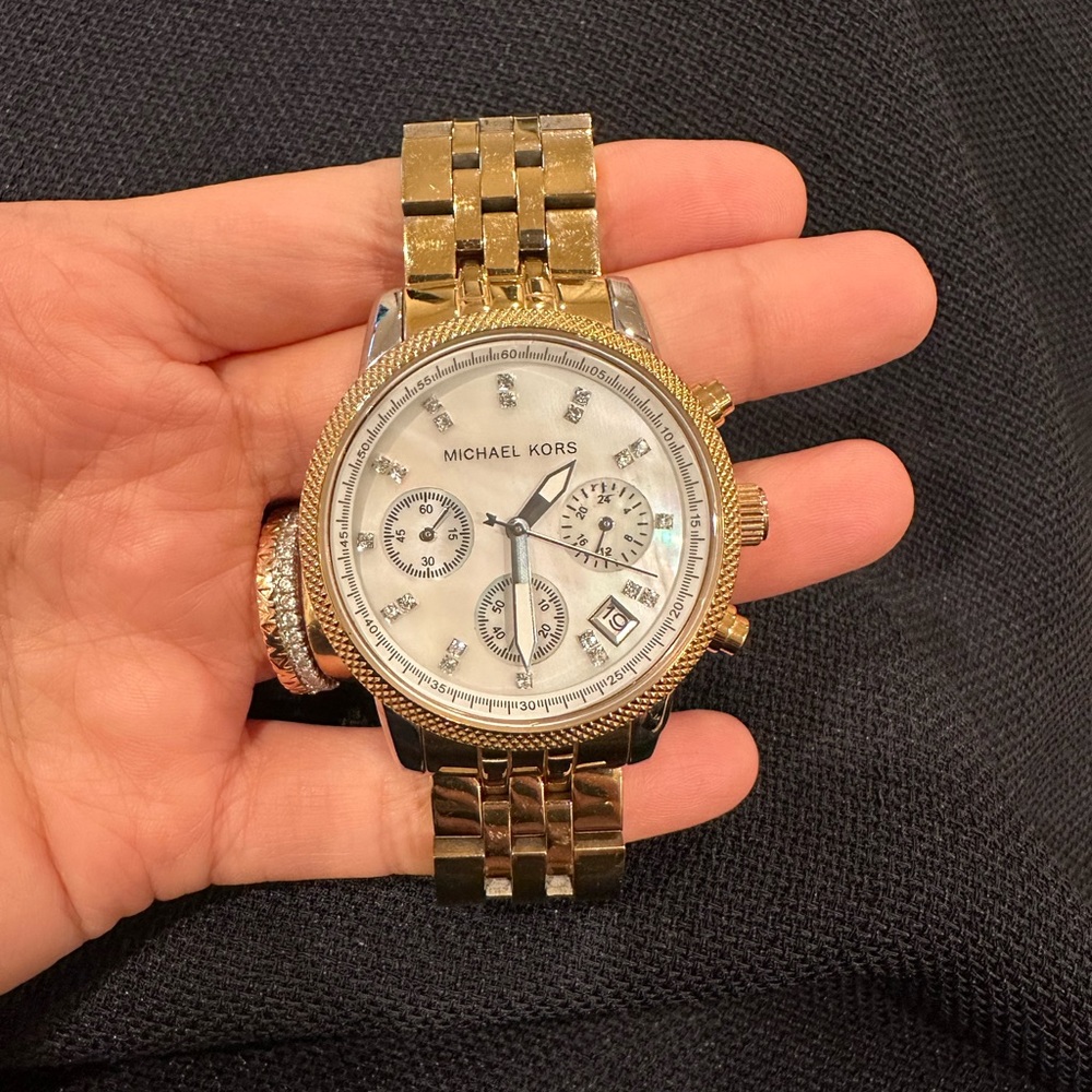 Michael Kors Rose Gold Watch.